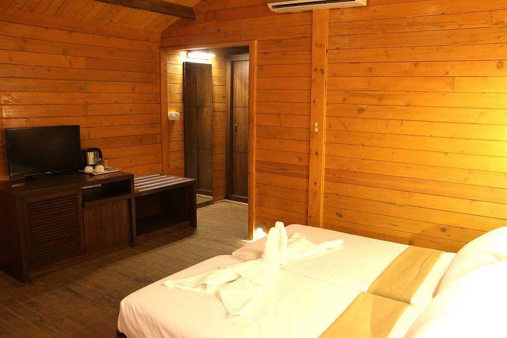 Resort Beira Mar Benaulim